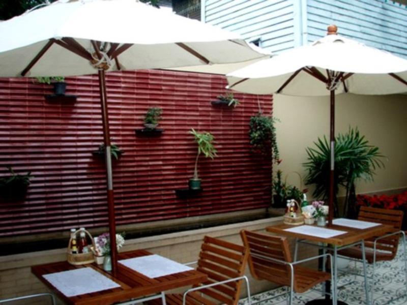 Baan Dinso Hostel Bangkok Exterior photo